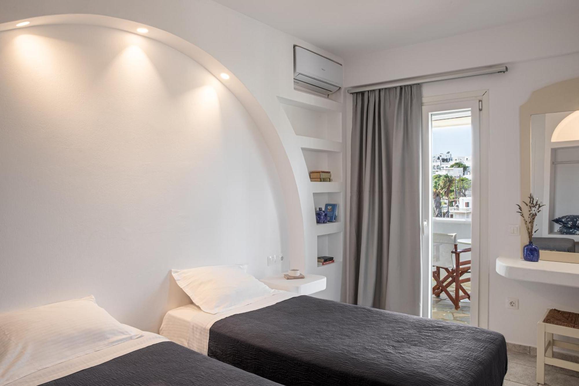 Aloni Hotel & Suites Piso Livadi Ngoại thất bức ảnh